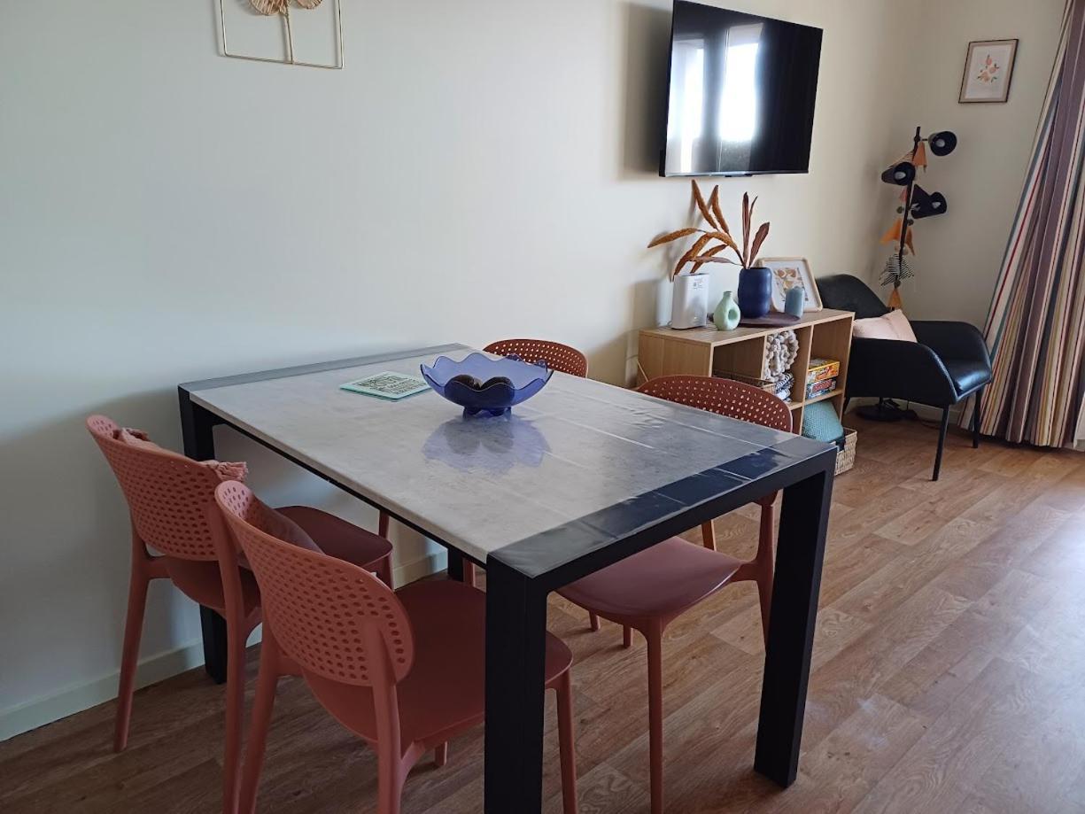 Le 501 F2 De Plain-Pied Avec Terrasse Apartment Courseulles-sur-Mer Ngoại thất bức ảnh