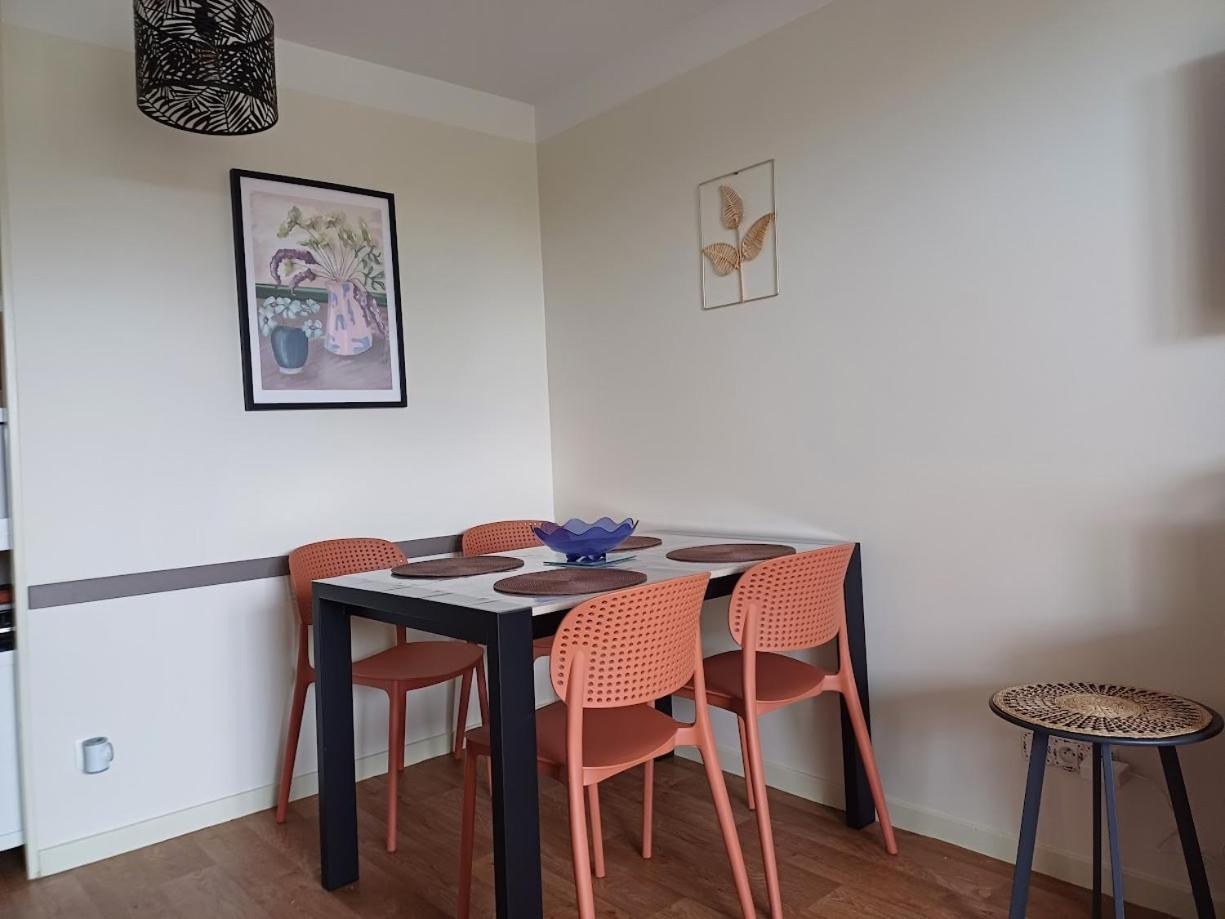 Le 501 F2 De Plain-Pied Avec Terrasse Apartment Courseulles-sur-Mer Ngoại thất bức ảnh